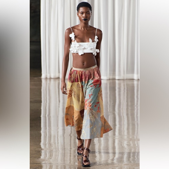 Zara Dresses & Skirts - ✨SALE✨ ZARA PRINTED MIDI SKIRT ZW COLLECTION
✨SALE✨